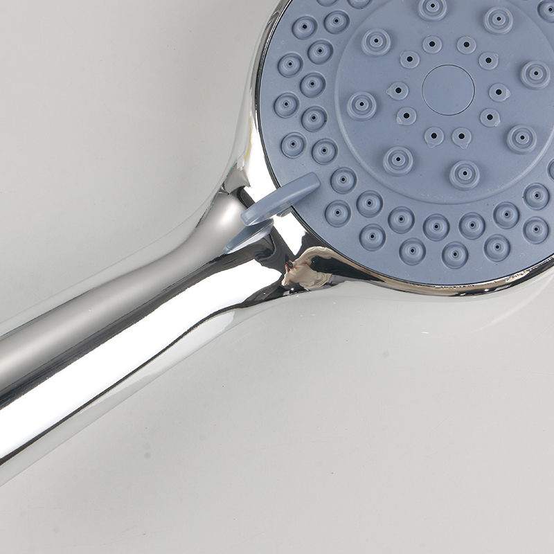 Bagaimana cara membersihkan dan merawat kepala pancuran stainless steel?